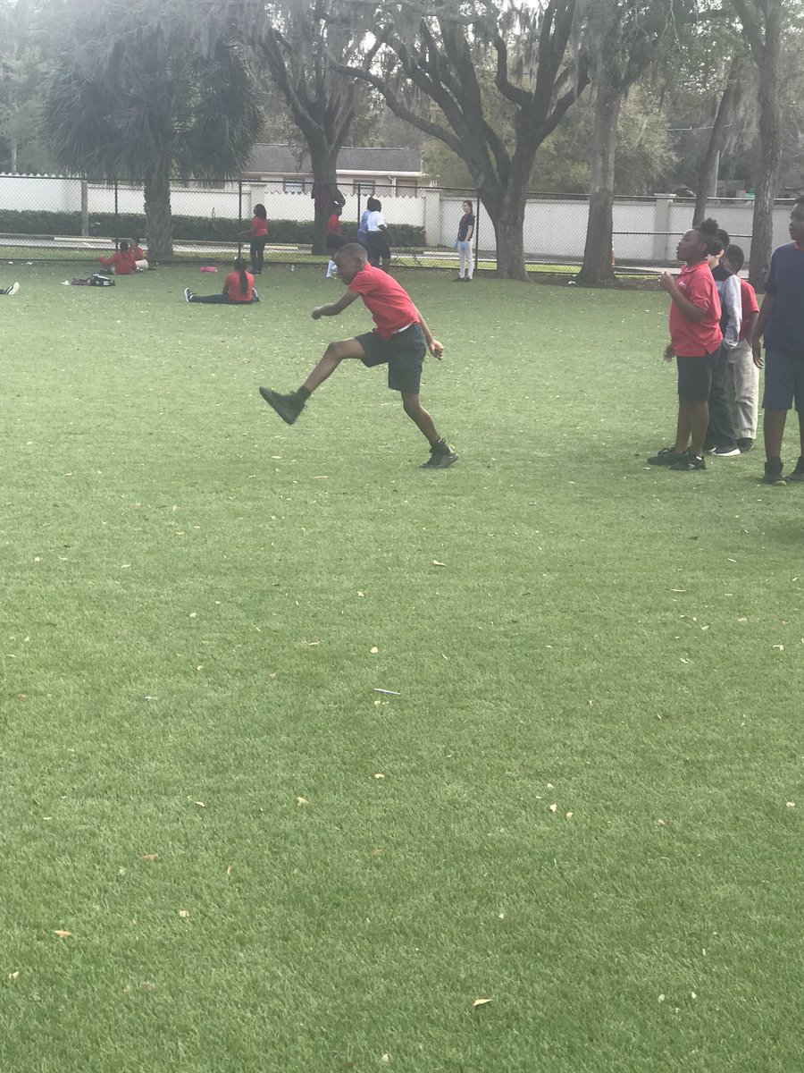 aliano_mr's tweet photo. 21 century #sports #teamwork #basketball #kickball https://t.co/9aBbc10TTK