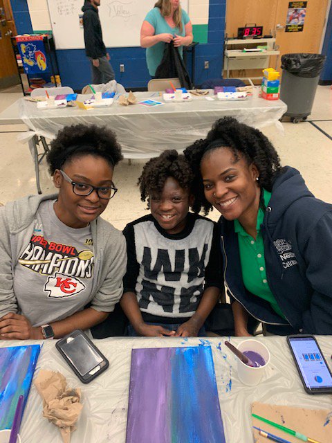 RaytownSchools's tweet photo. @rqsrobinsonelem students and their families enjoyed a Robinson Family Paint Night. For a small fee, attendees followed instructions from Robinson art teacher Shelby Vanbuskirk and took home a one-of-a-kind painting. The event was hosted by the Robinson Elementary PTA. https://t.co/dpW8Xu2Qyp