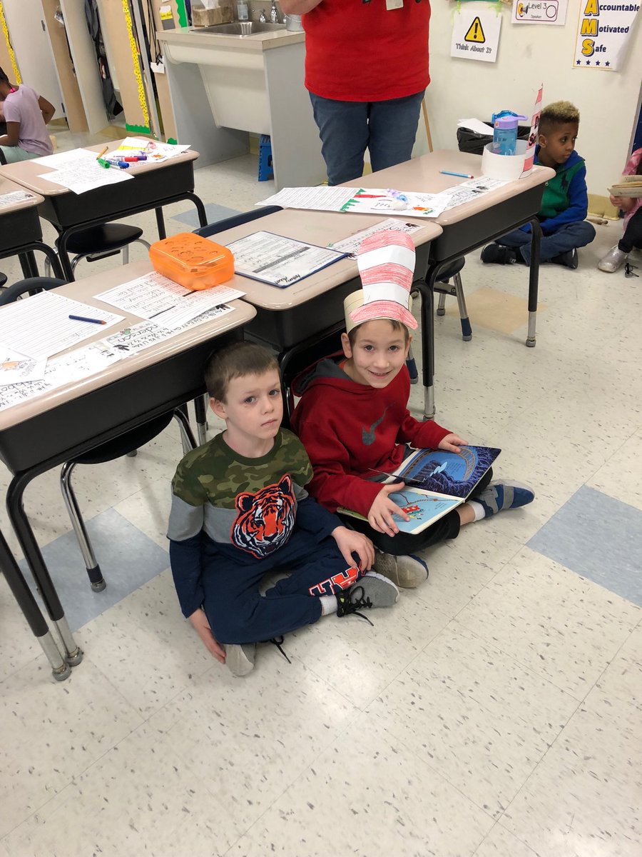 PattyFrancis15's tweet photo. Second grade came to my room and read to my first graders. My class discussed the book the Lorax  and did a writing activity about it@RSDRAMS@ringgoldsouth https://t.co/i2Vd9q91Gc