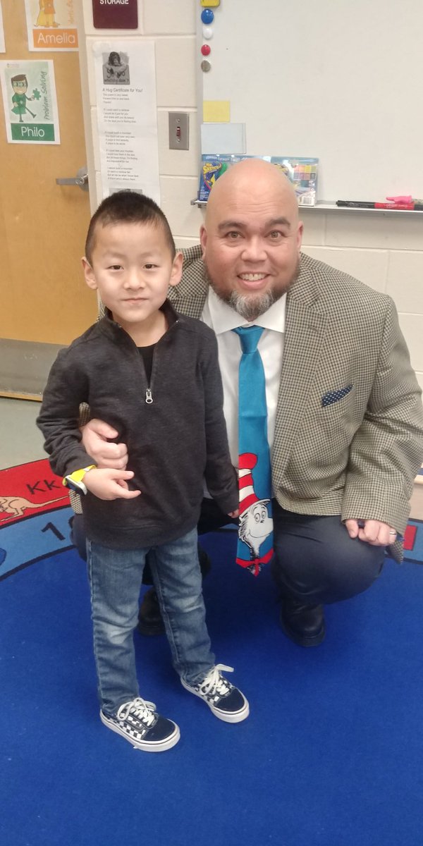 tracyosborne112's tweet photo. Thanks Coach Donahue for coming to read to Parker 's class! #ReadAcrossNJ https://t.co/nNaI0RrjfB
