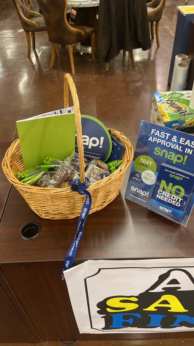 ASnapfinance's tweet photo. Yum - Snap Snacks &amp; Snap Finance swag 😀 goodie basket for my merchants to pick and choose their favs! 

@SnapBenefit https://t.co/EiKWvDooBF