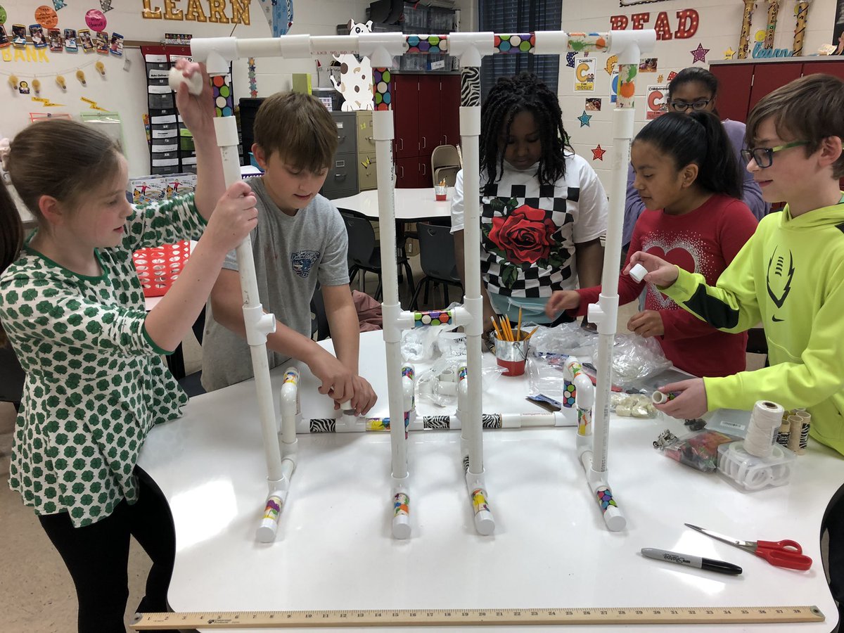 jsharbin1's tweet photo. These @BBCMES 5th graders were hard at work today on their prototype for our McWane Science Center project. I canβt wait to see how it turns out! @BrandiBmcdaniel @TCBOE @Mcwane #TheLightbulbLab https://t.co/3gPNXPEqOV