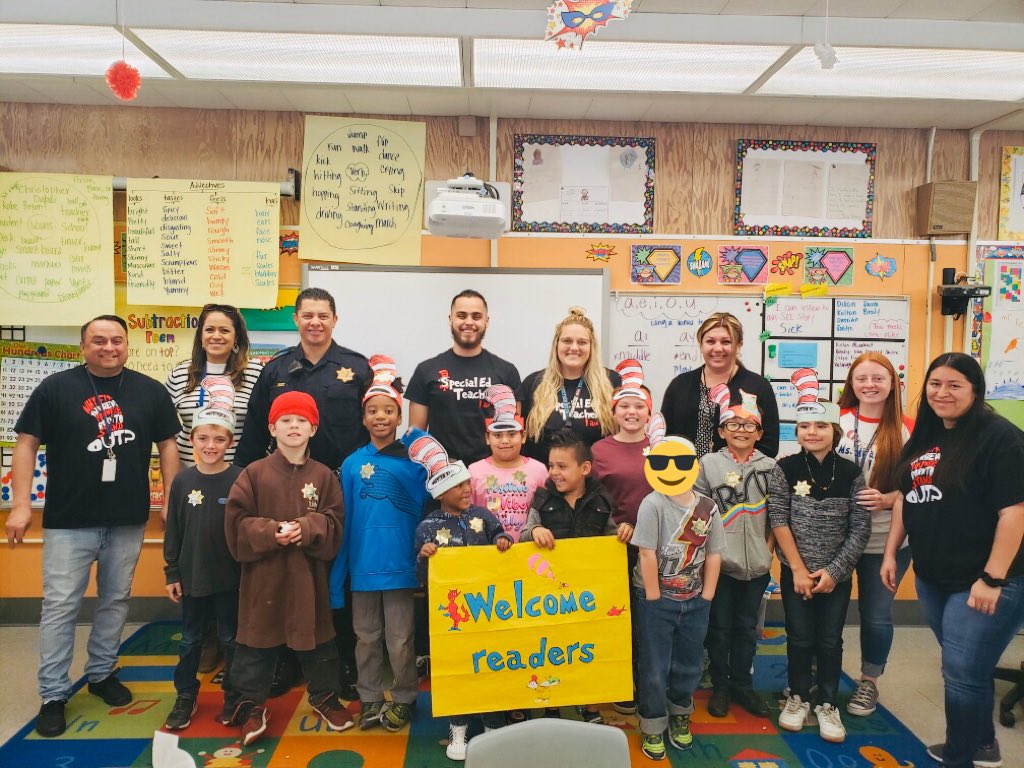 sierrabenright's tweet photo. So thankful for our guest readers today! Such an awesome team. Happy birthday Dr. Seuss! #MtVernonEagles @BCSDSET https://t.co/NtVeHdwi8N