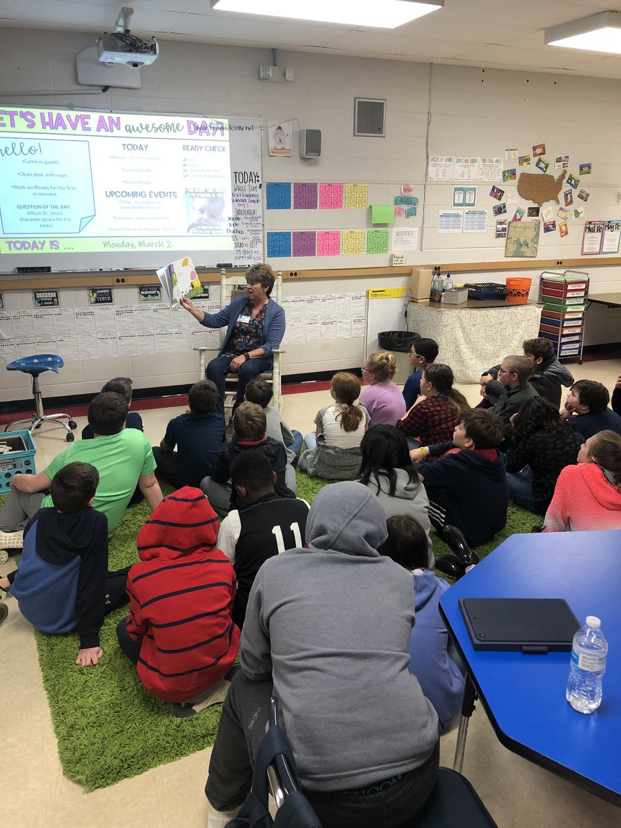 FarrarFrogVlog's tweet photo. Guest reader @pgpack reading to our 5th graders to celebrate #ReadAcrossAmerica week. #tcspublic https://t.co/XFSwS5zHr7
