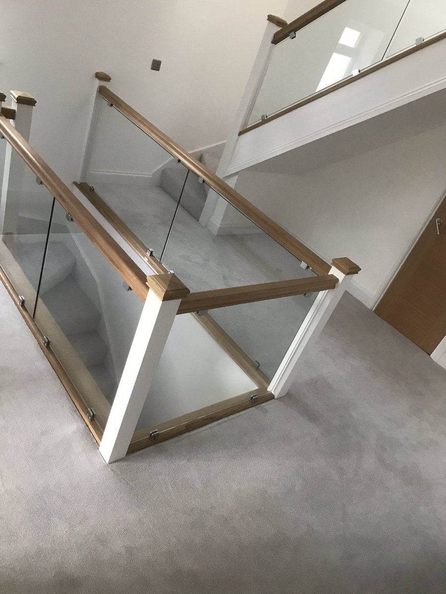 aw_flooring's tweet photo. Plot1. Of a new build development started today...5beds and double stairs &amp; landing all 5m wide supplied and installed on new super10 underlay and Ali trims🙌🏼#awflooringessex #newbuild #eastwayhomes #essex #supplyandfit #carpet https://t.co/eGzZxCLyRN