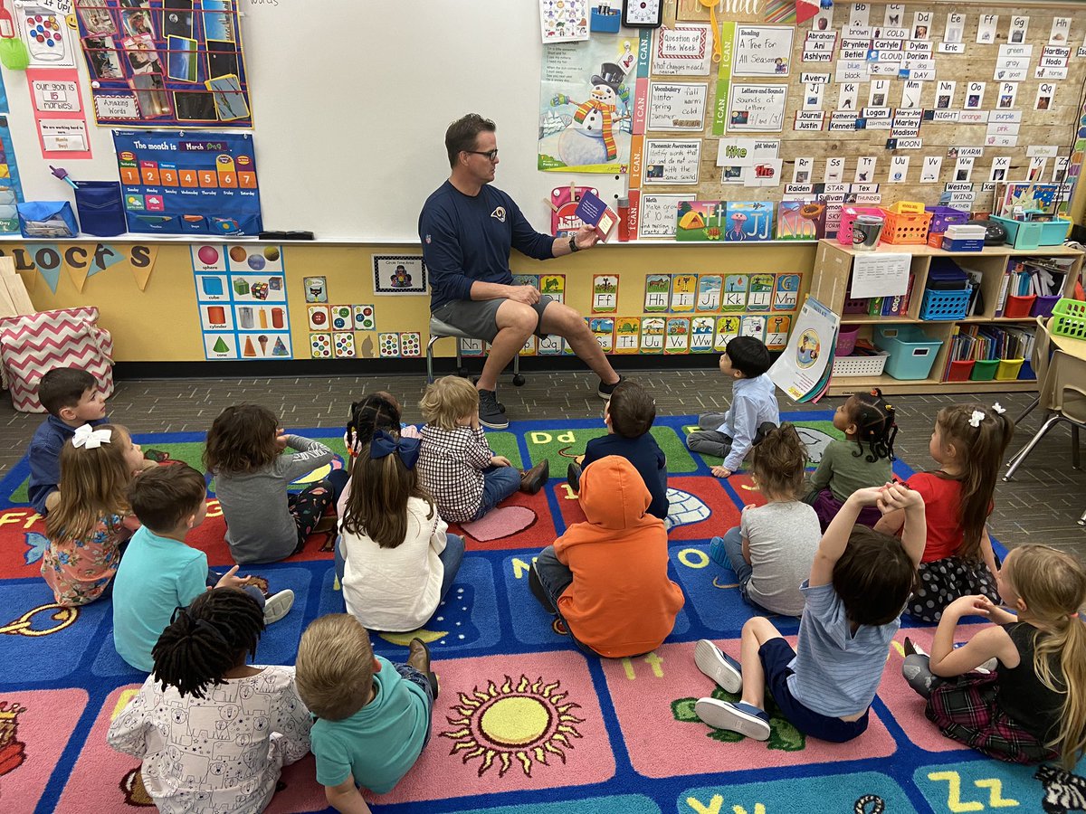 Former Center for LA Rams, and current Adapted Physical Education Teacher for <a href="/rockwallschools/">Rockwall ISD</a> Brad Fichtel reading for Billie Stevenson Elementary Pre-K students for #TackleReading and  Read Across America Day. @RockwallOT/PT/APE <a href="/NFL/">NFL</a> <a href="/RISDSpecial/">RISD Special Programs</a>