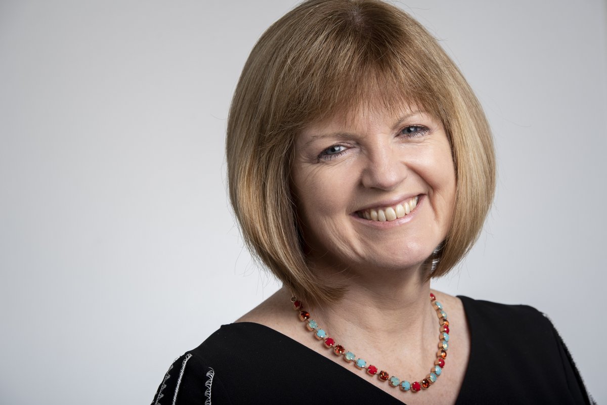 Professor Elisabeth Findlay will take up the top post at the Queensland College of Art <a href="/Griffith_Uni/">Griffith University</a> this week – the first woman to serve as QCA Director since the College was established in 1881. Great start to #IWD2020 celebrations! 

Details: news.griffith.edu.au/2020/03/02/que…