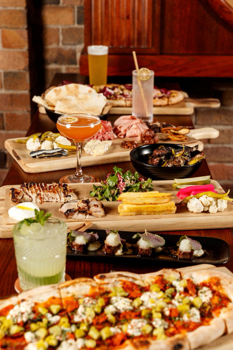 OcheAus's tweet photo. Brisbane’s first environmentally considerate bar takes flight – cutlery free!

With no cutlery, local produce and brews, waste carefully disposed of, and of course menus that more than cater for vegans and vegetarians!

https://t.co/u0thnhuuU4

#brisbaneanyday #whatsoninbrisbane https://t.co/xqV1YcUm17