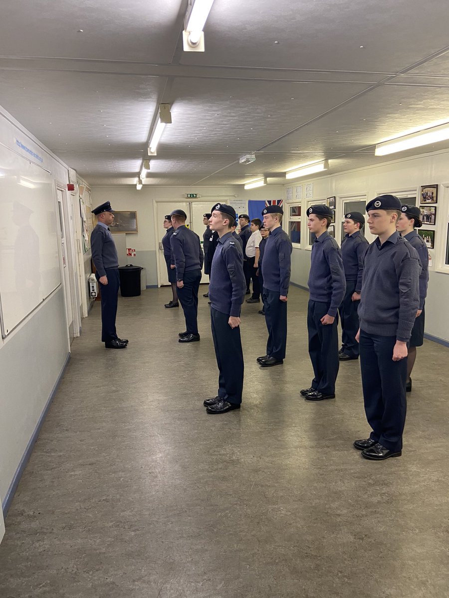 WCWOHertsBucks's tweet photo. Tonight I visited the most northern squadron in the wing @1875towcesterrafac Sqn where I had a chat to the squadrons nco team and brushed up on my inter forces ranks with some presentations from the cadets. @ochertsbucks @hbwaircadets #development #outranked https://t.co/lB3wdmH3hP