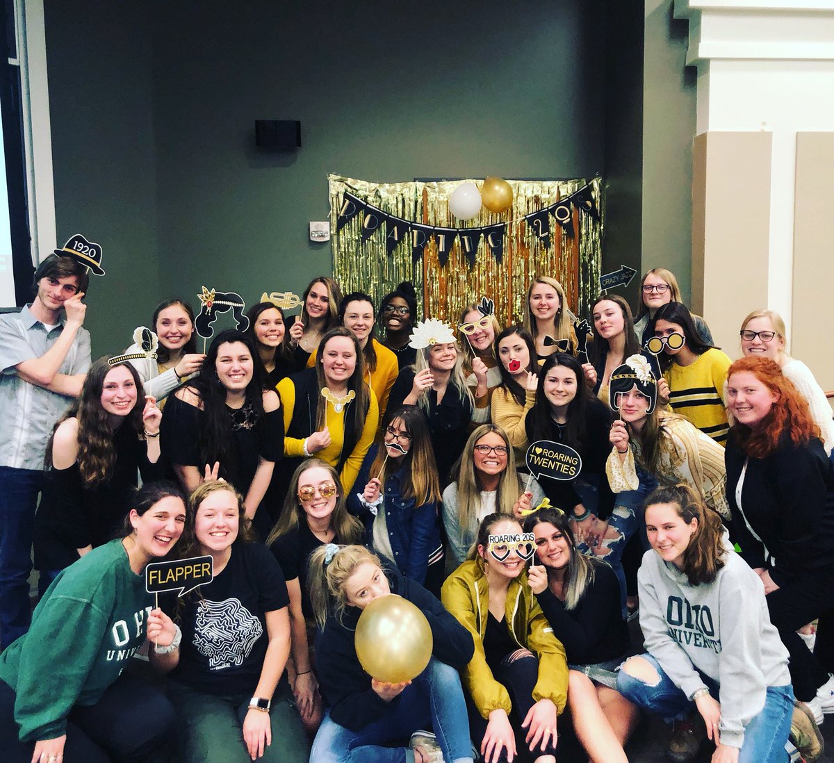 Nice to see families are growing at big/little reveal!!💙💛