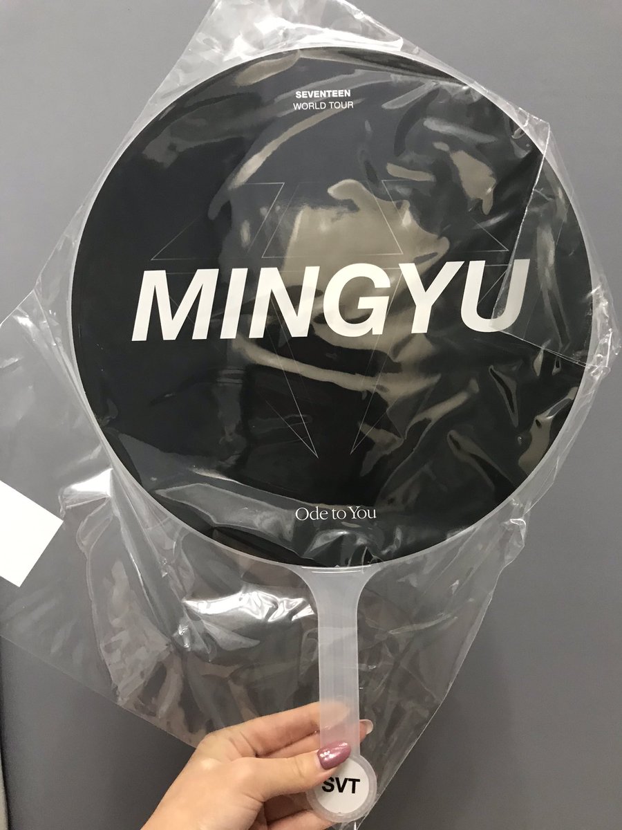 ashleGyU's tweet photo. [HELP RT! ☺️] 
I have an extra mingyu Ode To You picket. I’m selling it for RM70 excl postage 
Can meet up at cupsleeve events or postage :) https://t.co/cd6Jp4JRz8