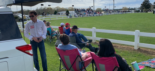 rldeming3's tweet photo. The @msgulfcoast hosted the Annual Gulf Coast Winter Classics Horse Show by @ClassicCoShows. Participants are from around the country, and people from across South Mississippi came to watch the Gran Prix yesterday. Glad to meet so many voters from the Coast to the Pine Belt! https://t.co/WGQQ87odqp