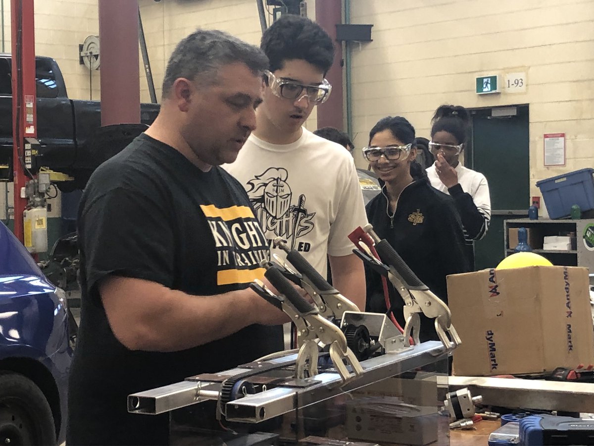 FRC 7623 Morebotics tweet media