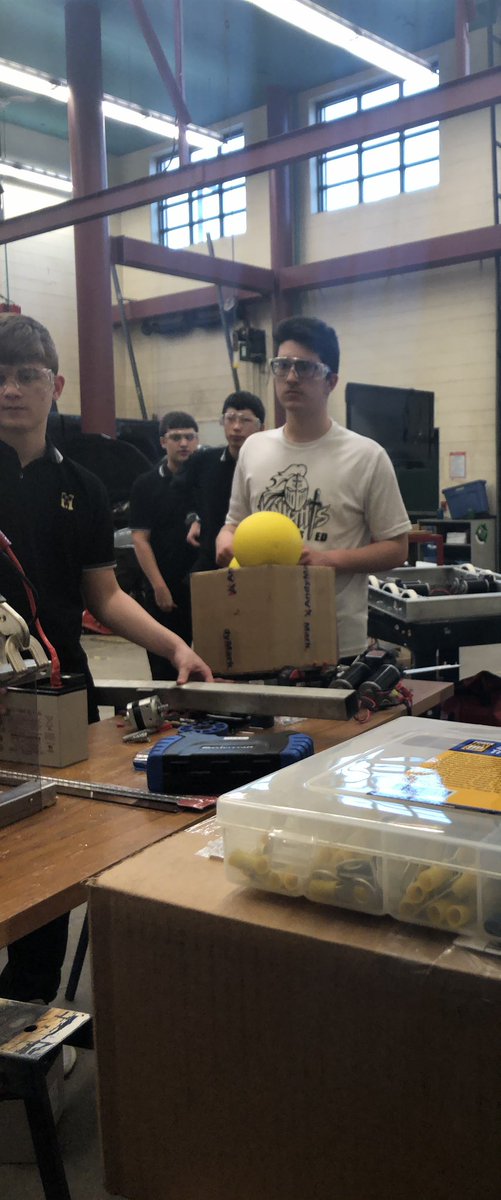 FRC 7623 Morebotics tweet media