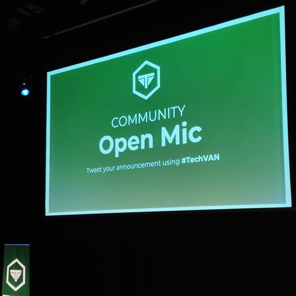 techvancouver's tweet image. Community mic opening opportunities for everyone 👏🐸 

#TechVan #communitymic
