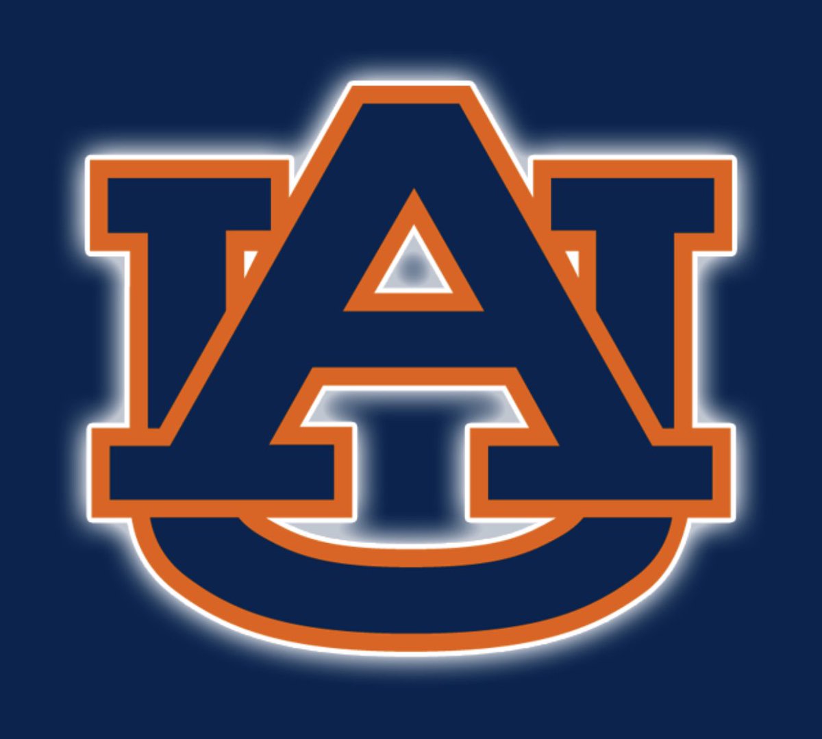 KendalDaniels__'s tweet photo. #AGTG Extremely BLESSED and EXCITED to receive my 19th offer from THE University of Auburn #WarEagle 🔵🟠⚫️ https://t.co/YVIJUpy51D
