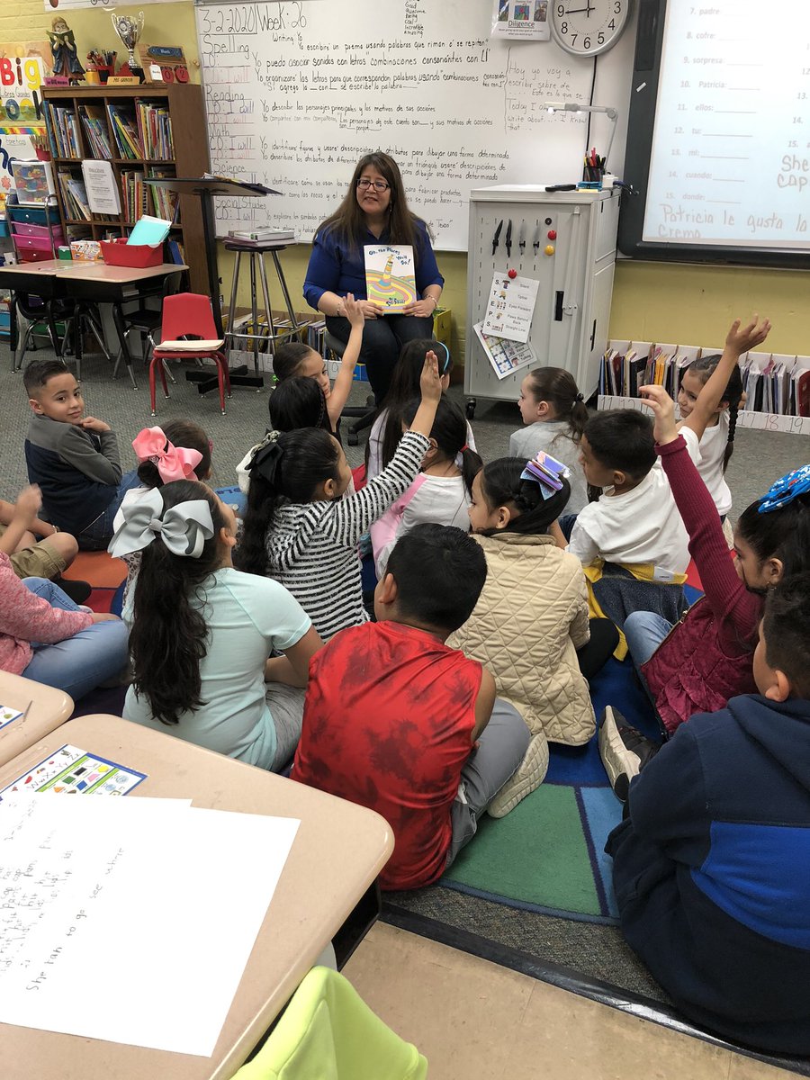 SJEBears's tweet photo. City Council Member Laura Alvarado helped SJE celebrate Read Across America today. Thank you for sharing the joy of reading with our students! @GCCISD @CityofBaytown https://t.co/31O7ugCV7B