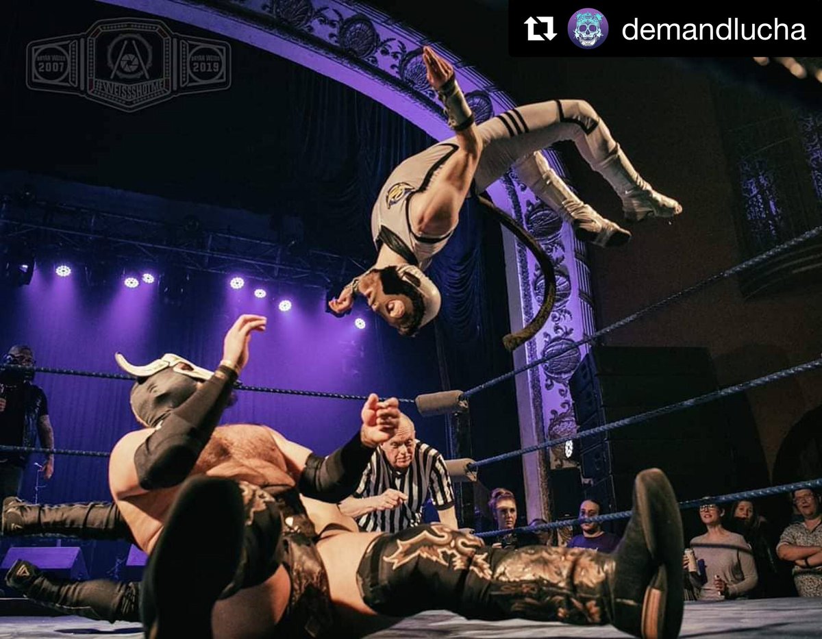 PWSpaceMonkey's tweet photo. #Monkeysault @DemandLucha!!🐵 https://t.co/MqXTF6biFS