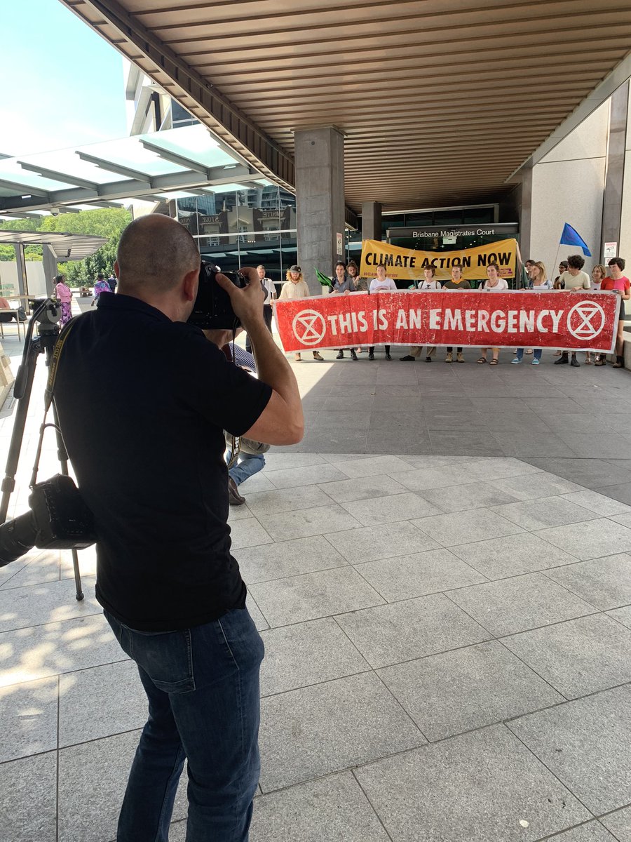 Something incredible just happened. I just walked out of court as wonderful AAP snapper <a href="/DanDpeled/">Dan Peled</a> was hearing the announcement about <a href="/AAPNewswire/">Australian Associated Press (AAP)</a>. You know what he did? His job. <a href="/withMEAA/">MEAA</a>