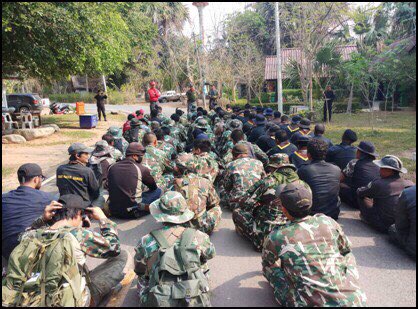armypr_news's tweet image. ไฟป่าทับลาน
ยังต้องเฝ้าระวัง
สถานการณ์ไฟป่าในเขตอุทยานฯทับลาน ปัจจุบันเหลืออยู่เพียงบริเวณผาเก็บตะวัน ควบคุมไฟไม่ให้ลุกลามเพิ่ม วันนี้ มทบ.12 และ พล.ร.2 รอ. จัดกำลังพลร่วมกับ อุทยาน/จ.ปราจีนบุรีเข้าพื้นที่ตรวจสอบและเฝ้าระวังแล้ว