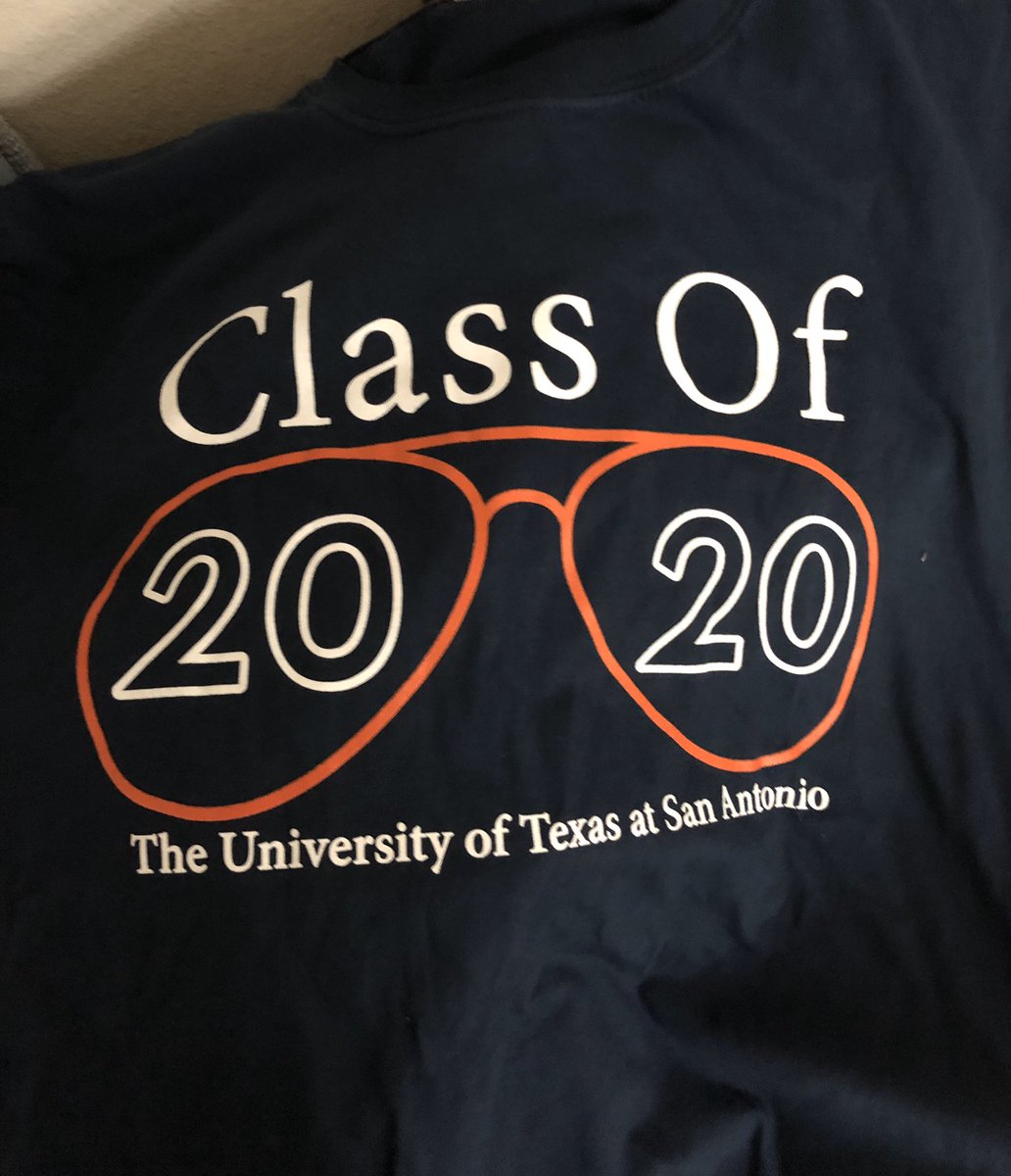 cc_vasquez's tweet image. At #UTSAGradFest with my baby bird. This @UTSAAlumni is excited because we will both be graduating at the same ceremony this May. My daughter will be a Roadrunner Now and Forever just like me. 💙🧡#ClassOf2020 #FutureDentist and #FutureSchoolCounselor