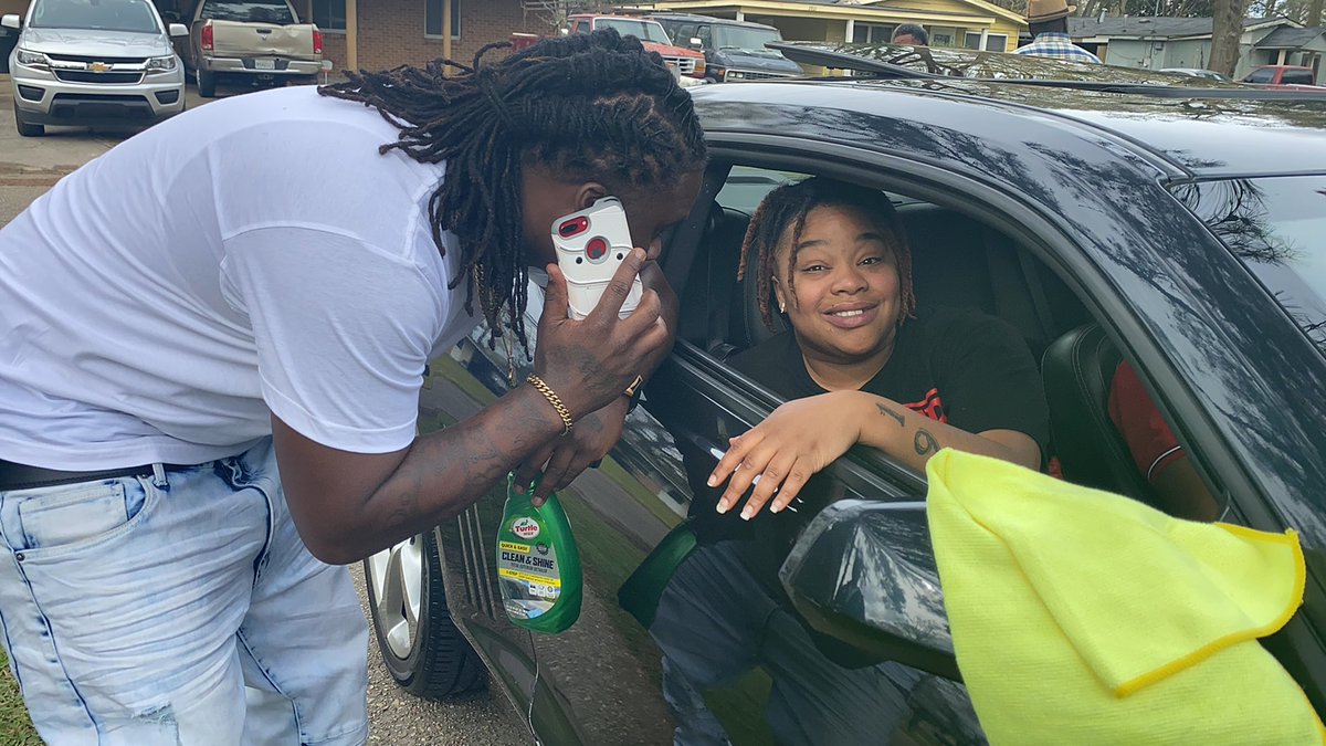 HeavyProfet's tweet image. My sister