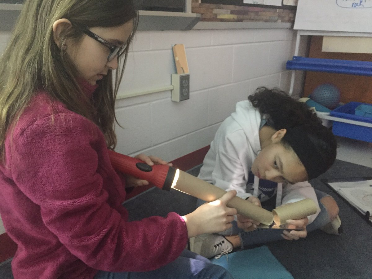 barrys_class's tweet photo. Fifth grade scientists have been investigating #light and #sound by using scientific tools and #collaboration 
@CFESRedBirds https://t.co/B8EAFs5uy3