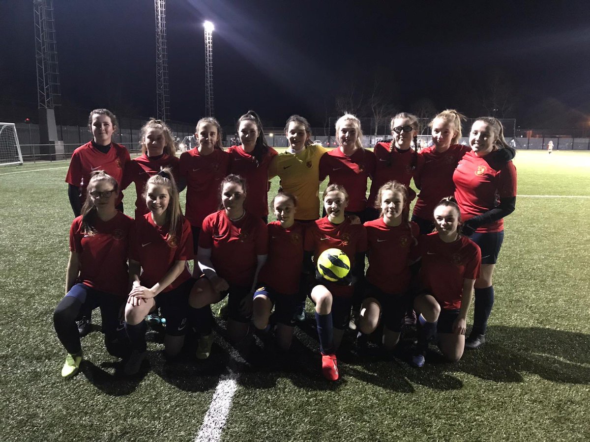 Great team performance from @CarmsSchoolsFA u15 away to <a href="/RCTSFA/">RCT Schools FA</a> loosing a very tight match 4-2, a terrific game against the runaway group leaders, girls should be very proud of their efforts 👏 <a href="/westwaleswgl/">Perago | West Wales Women & Girls League</a> @WWGPC <a href="/CarmStarsGirls/">CarmarthenStarsGirls</a> <a href="/Johnstown_Girls/">Johnstown FC Girls</a> @CamfordFc