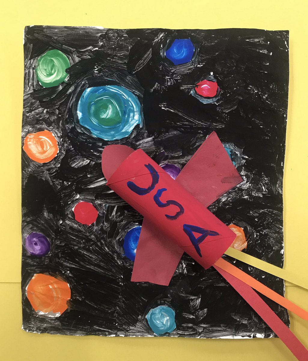 EmilyClonts's tweet photo. Second grade had fun making these rockets! #artrocks #plattinrocks https://t.co/BGoIUTrrTE