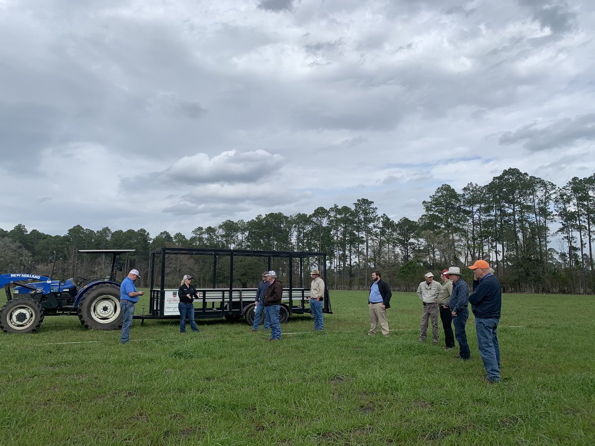 LegoForages's tweet photo. It was a wonderful afternoon for the winter #forage field day! Thanks to #BayerCropScience and #Barenbrug for joining in the fun! https://t.co/jca7ZWm9EX