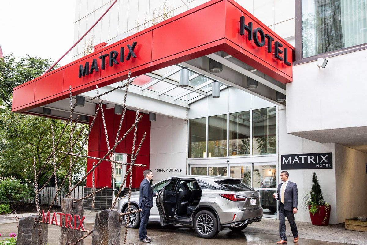 #didyouknow ❓

We offer Lexus town car service available to all guests requiring a ride in the downtown core.