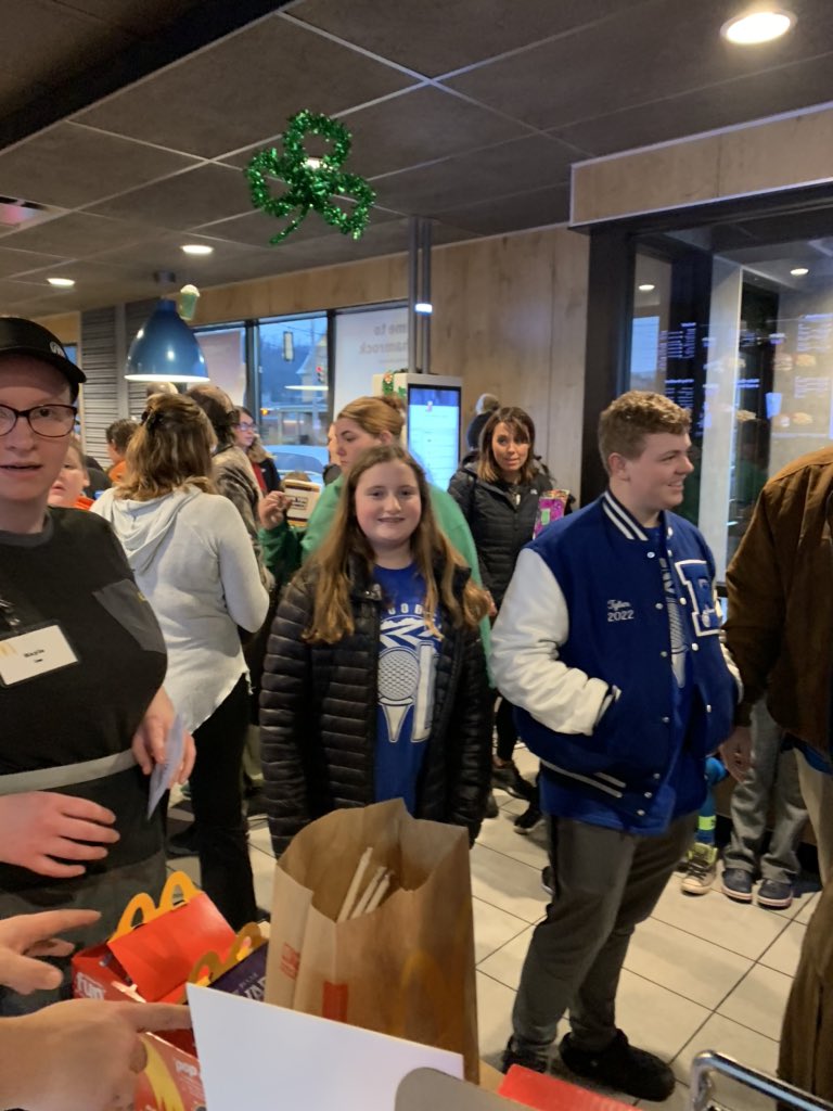 MsLoriOtt's tweet photo. Truly LOVED McDonald’s THANK YOU McDonald’s crew! #ec_hartman #ec_proud #EllwoodCityMcDonaldsRocks https://t.co/GRDInYKEW9