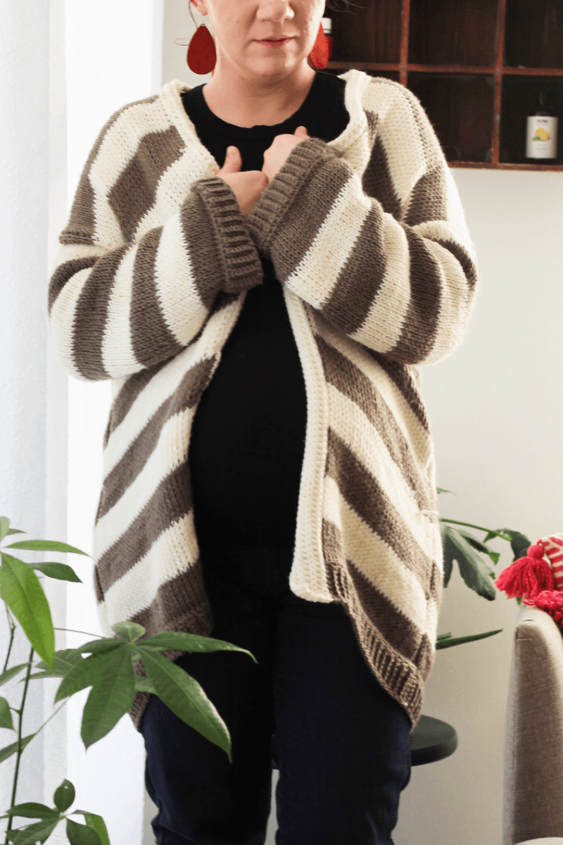 YarnHookNeedles's tweet photo. The BEST Tunisian Crochet Cardigan + Full Video Tutorial! https://t.co/1aos2RCiDL https://t.co/OWDmWCcZCB