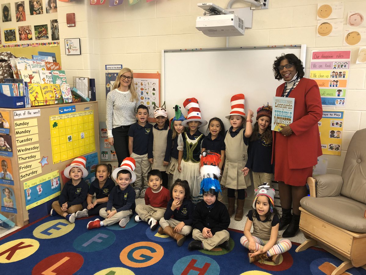 oliverStOwls's tweet photo. What an incredible day celebrating #DrSeuss &amp; #ReadAcrossAmericaDay Readers from @NewarkPoliceDep @NewarkFireDept @ChristChurchUSA former principals &amp; teachers, high school students &amp; our Assistant Superintendent, Ms Kathy Duke Jackson shared their morning with us! @NPSvoices https://t.co/88PhhiZoPn