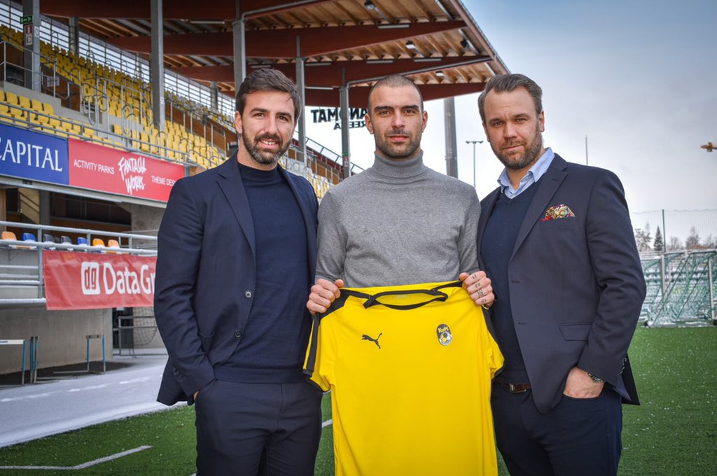 MHerlein's tweet photo. Nuno Tomás in Kups! 🇫🇮 #Veikkausliiga #KuPs #kuopio @KuPS1923 https://t.co/AEILmdcmb0