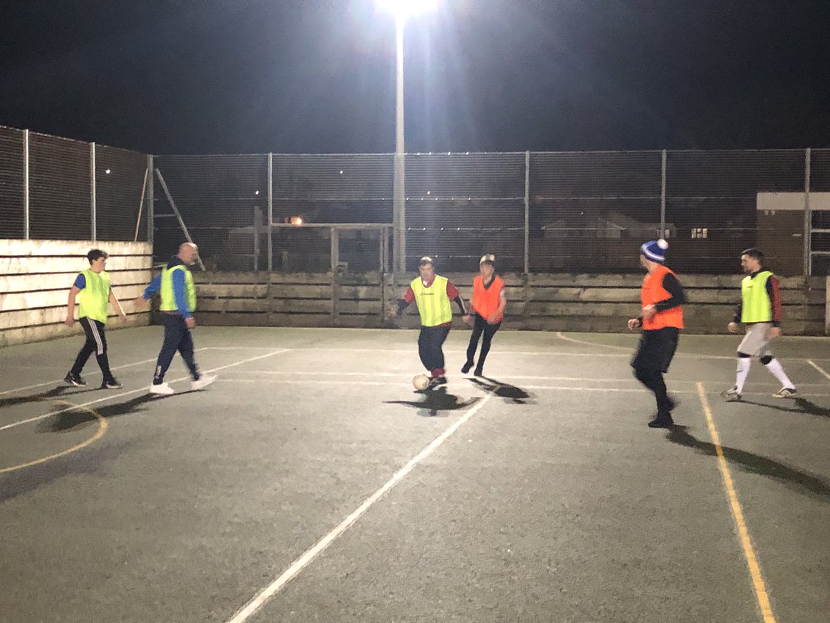 YstradComCentre's tweet photo. Our first Monday Night Kick About was a great success! 

Fantastic to see such a good turnout for the first session.

Lots of fun had and loads of goals on show! Everyone had a ball! 

Thank you @YstradFCJuniors for tour support in this collaboration project 💙

#Community https://t.co/yNH7Rdhdwo
