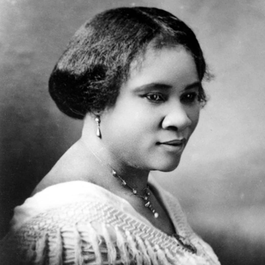 lavish_dolls's tweet photo. WOMAN BLACK HISTORY FACT OF THE DAY: Sarah Breedlove, known as Madam C. J. Walker, was an American entrepreneur.Her products like Wonderful Hair Grower, Glossine and Vegetable Shampoo began to gain a loyal following, changing her fortunes. #womanshistorymonth #great #blackwomen https://t.co/jYDRTQSQKB