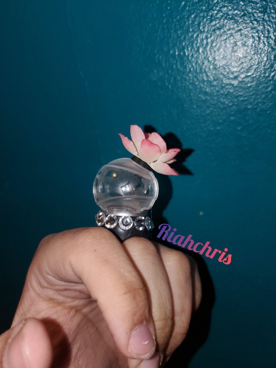 RiahChris's tweet photo. I'm not done yet but I was too excited to wait. 
90 more days until I see BTS in Toronto. I decorated my lightstick and it's inspired by Namjoon fit for Trivia Love. 
@BTS_twt @bts_bighit #BTS #DecoratedLightstick #Lightstick #Armybomb #Namjoon #RM https://t.co/NmvuLEALT2