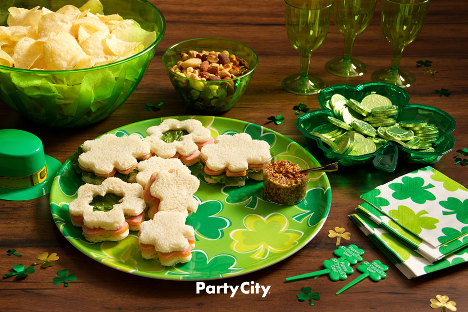 PartyCityMexico's tweet image. Saca al Irlandés que llevas dentro con los artículos de San Patricio que Party City tiene para tí, ¡ven por ellos a nuestras sucursales!