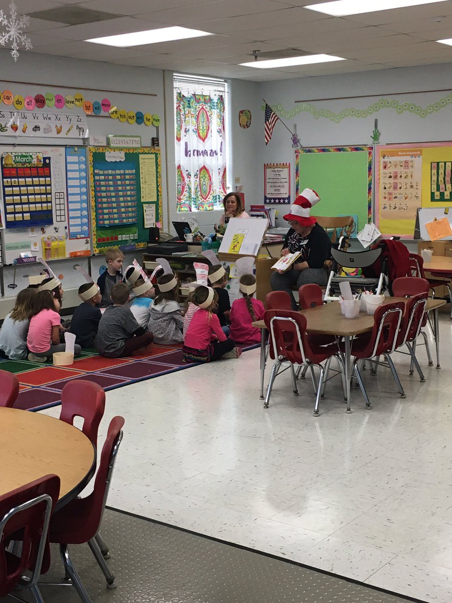 Stephpotter727's tweet photo. Oh, the place you’ll go when you READ! 📚 #drseussbirthday #ReadAcrossAmerica #ccpsk12 #FVE https://t.co/890tFJFhhP