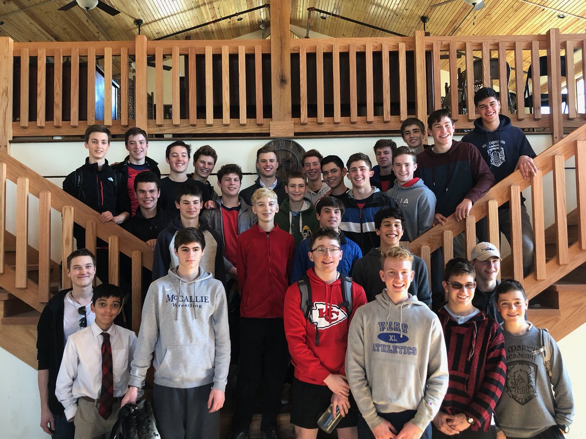 The champ was in the house! We were delighted by a surprise visit from Academy friend and Super Bowl Champ Harrison Butker last Friday. Harrison joined us for lunch and then a quick visit with the boys before their first Rugby match of the year.