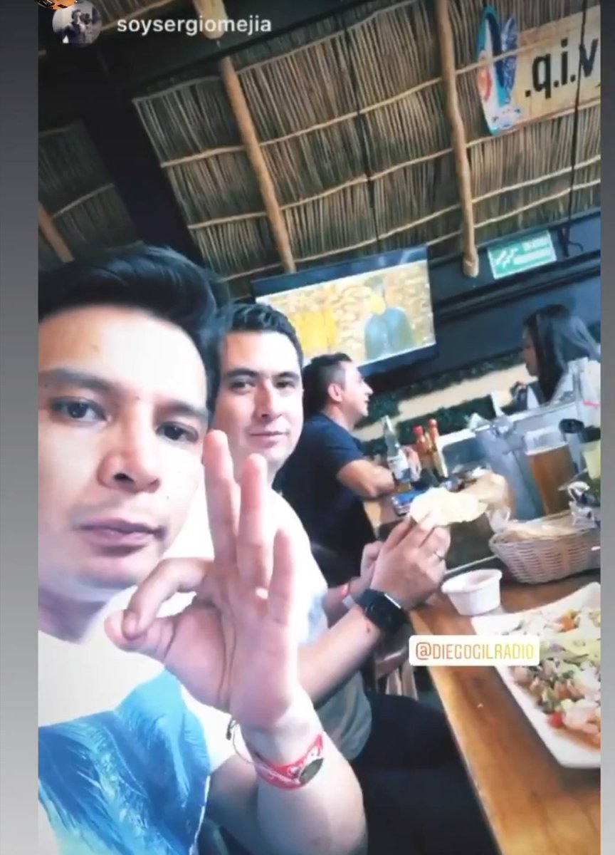 Arymello17's tweet photo. #sientoComoSi caray yo stalkeando a sergi @OyeSergioMejia no se me da verdad AQUÍ la muestra @OyeDiegoGil @rebeldesCLUB897 https://t.co/5h6m0cfleE