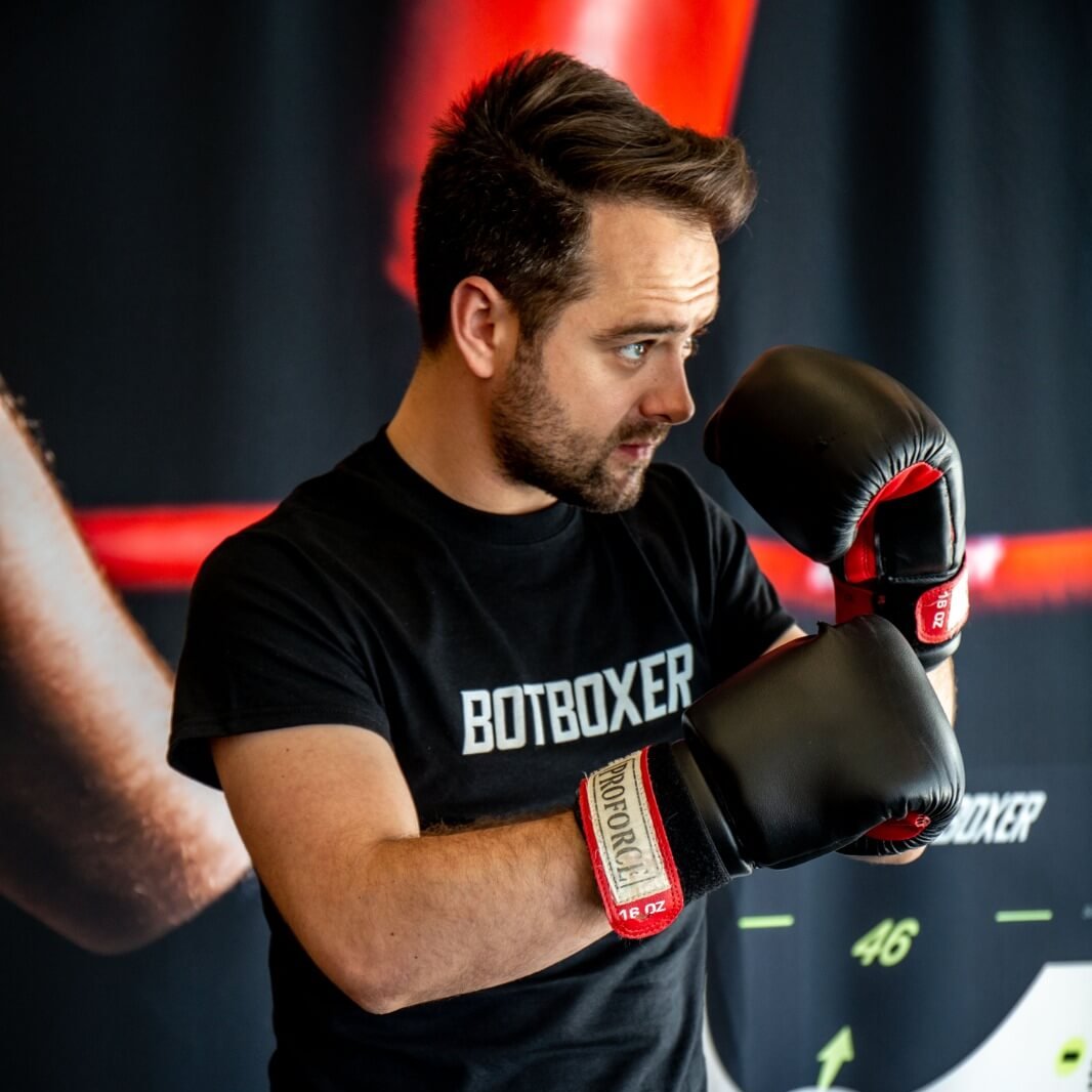 RealBotBoxer's tweet photo. Tips and Tricks for Boxing Beginners
https://t.co/hNr0MwTR1T
#botboxer #boxing #boxingmachine @SkyTechSport #tipsandtricks
🥊https://t.co/9jUvMNWiLR⛷️https://t.co/rhHVFVQby0🏂 https://t.co/xW3JHtz0Th
