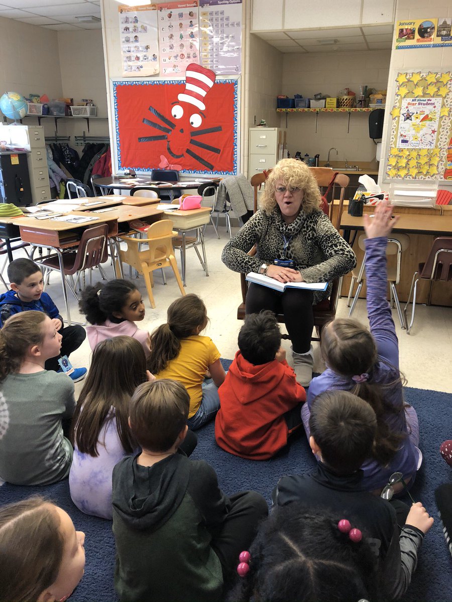 RuhMarla's tweet photo. Read Across America in Mrs. Ruh’s room.    Thanks to our readers Mrs. Z, Miss Rachel, and ROTC! @AprilRenzetti @TWPSuperVPA @jennatale12 @wedgwoodwtps @SuperintendWTPS @roda_rachel https://t.co/4bzqYgDzEy