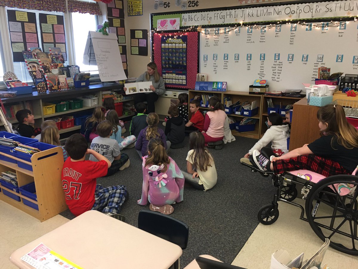 TroutmanFC2's tweet photo. We kicked off #ReadAcrossAmerica week with a Read-In! We also enjoyed having an @OJRHS student and Dr. Lloyd read to us later in the day. #WhatMakesFCSpecial @ojrsd_supt #ReadAcrossPA https://t.co/B9wD6AQAgI