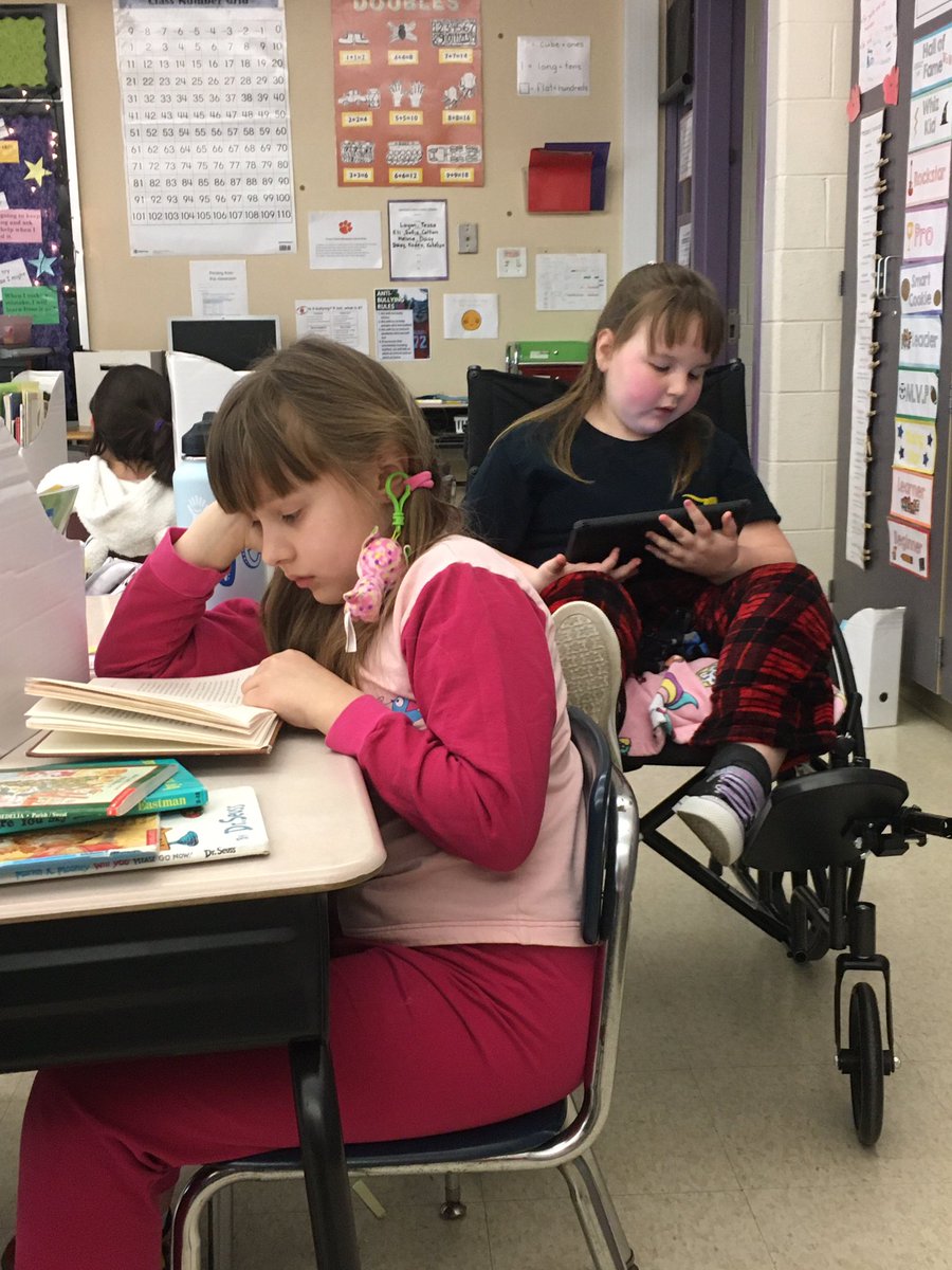 TroutmanFC2's tweet photo. We kicked off #ReadAcrossAmerica week with a Read-In! We also enjoyed having an @OJRHS student and Dr. Lloyd read to us later in the day. #WhatMakesFCSpecial @ojrsd_supt #ReadAcrossPA https://t.co/B9wD6AQAgI