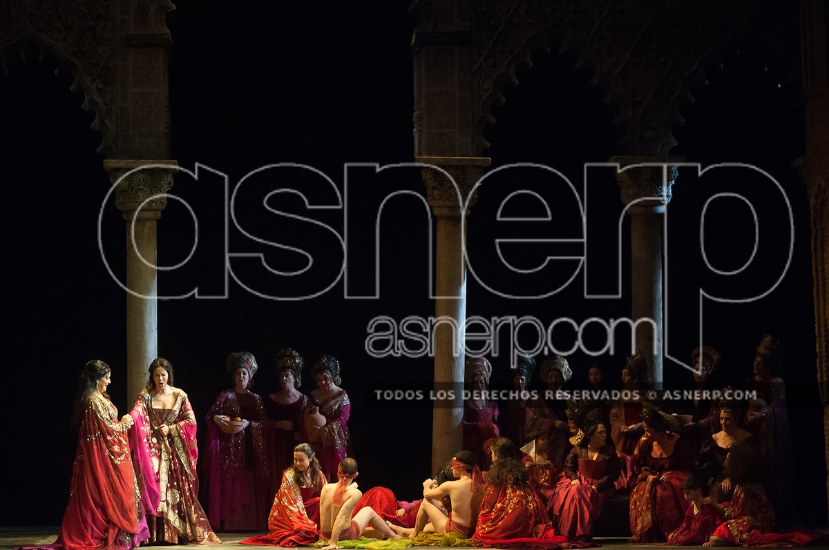 asnerp's tweet photo. Ensayo general de la ópera 'La Favorita' en el @TeatroCervantes de #Málaga.

© @asnerp 

Más imágenes:
https://t.co/RL74H7fJJ5 https://t.co/dBxXUZAgn2