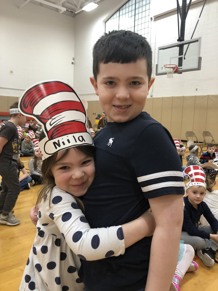 Kick off to Dr. Seuss week!!!! 📚