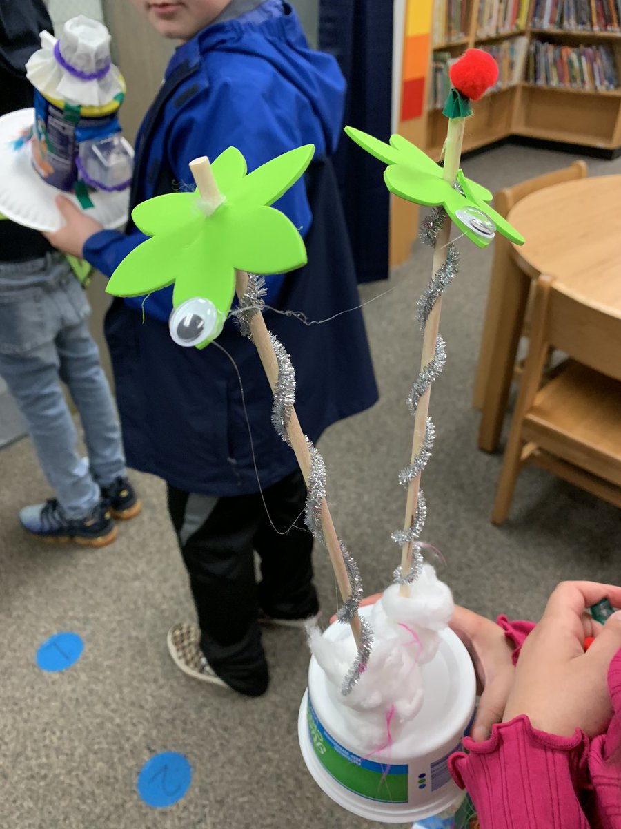 RittaReaders's tweet photo. Whew! We’re off & running for this week’s #makerstorm in celebration of Dr. Seuss’s Read Across America. Check out these whimsical, non-sensual, Seussical creations AND it’s all standards based! https://t.co/bACwq0dovE