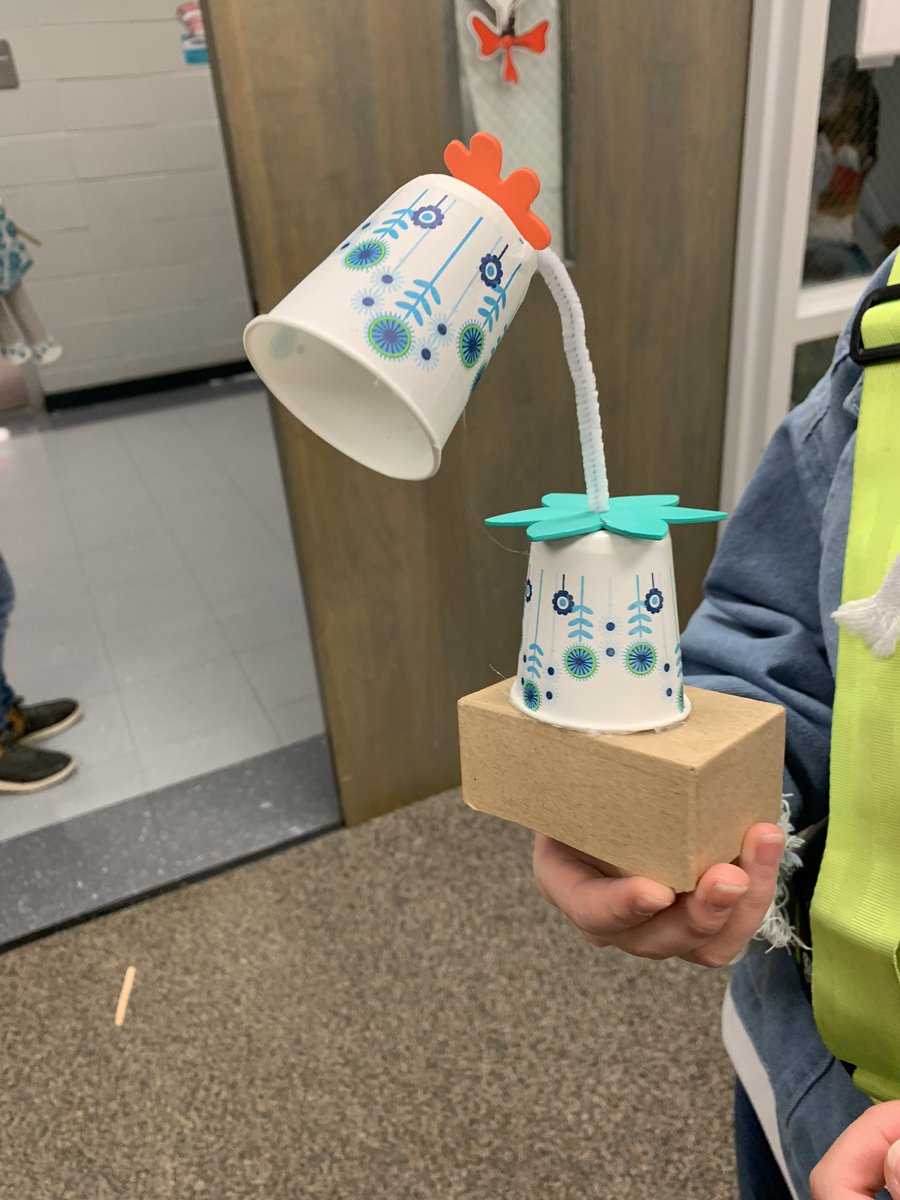 RittaReaders's tweet photo. Whew! We’re off & running for this week’s #makerstorm in celebration of Dr. Seuss’s Read Across America. Check out these whimsical, non-sensual, Seussical creations AND it’s all standards based! https://t.co/bACwq0dovE